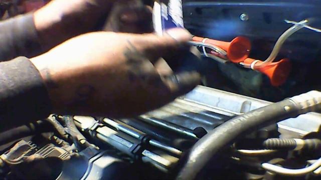 How To Change Sparkplug 03 Saturn Vue смотреть онлайн