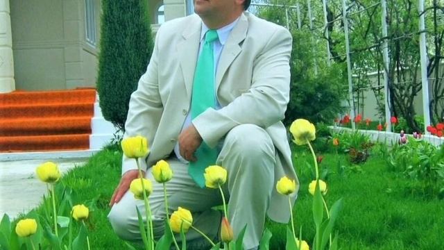 "Всё то, что в жизни происходит с нами мы как-то странно делим попалам"...Стихи смотреть онлайн