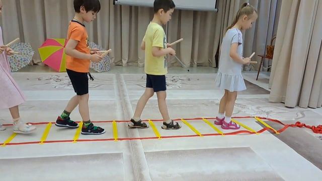 элемент музыкального занятия, 6-7 лет,гр."Радуга",моделирование ритма смотреть онлайн