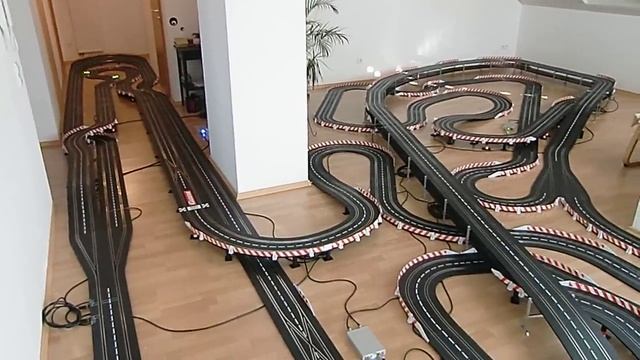 Carrera Digital 132, 107 meter track, 3 floors, Video 1 смотреть онлайн