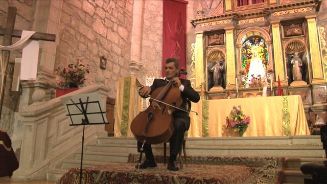 03 Ave María de G. Caccini. A. Antonian (cello) y J.A. Álvarez Parejo (piano) смотреть онлайн