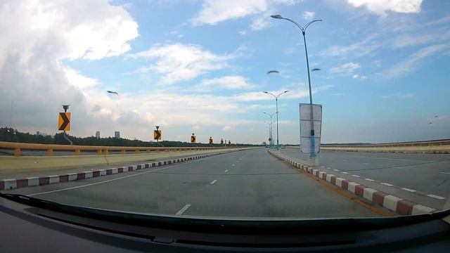 Европейцы выражают желание зимовать в Таиланде. Пхукет ориентируется на скандинавов - лонгстееров. смотреть онлайн