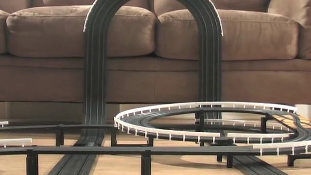 NASCAR Showdown Slot Car Race Set смотреть онлайн