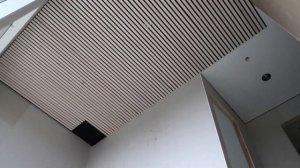 Очень интересный вариант отделки потолка .