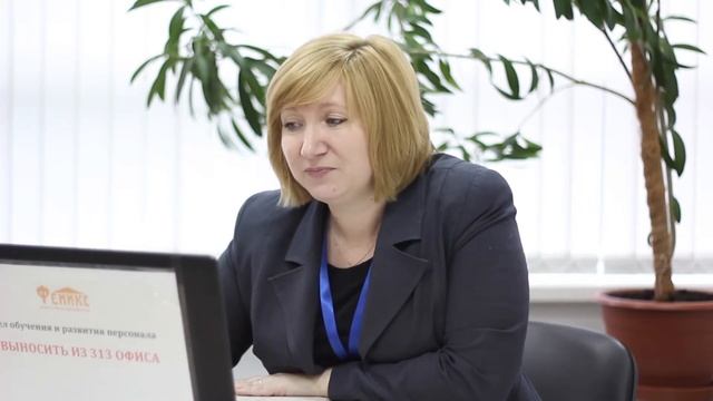 "Феникс недвижимость" презентация компании для соискателя. HR директор Ирина Семенюк. . смотреть онлайн