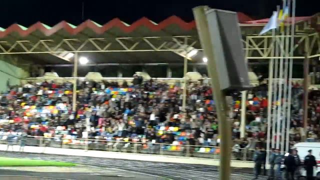 Хвиля на тернопільському стадіоні смотреть онлайн