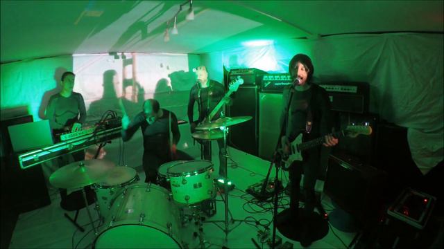 Superinvaders - bit.byte.drive. смотреть онлайн
