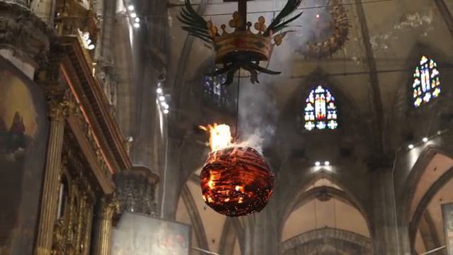 IL RITO DEL FARO in Duomo a Milano смотреть онлайн