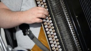 ? «Черемуха белая» Разбор песен на баяне ноты и аккорды.