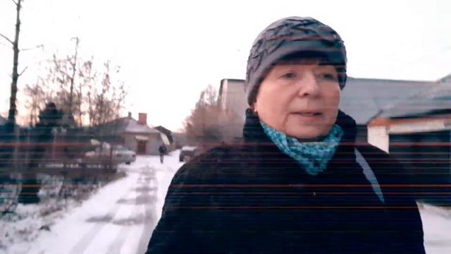 На работу идём, а на небе луна! Снега минимум, середина декабря) смотреть онлайн