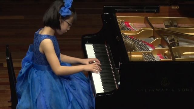 進歩/ J.ブルグミュラー、ドゥムカ/ Z.ノスコフスキ смотреть онлайн