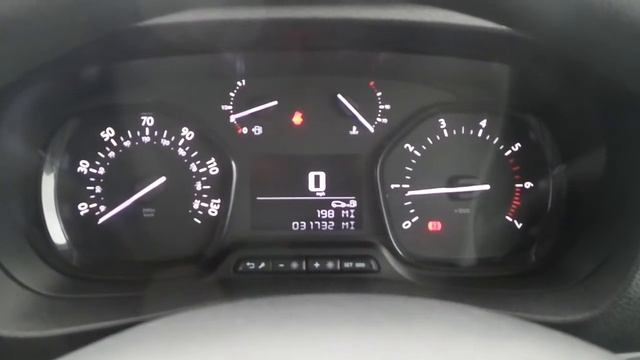 MK66EYL Toyota Proace 1.6d 115PS Medium Comfort смотреть онлайн