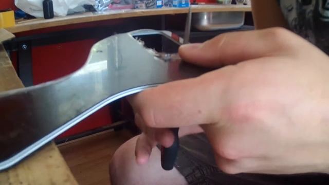 Cutting a Guitar Pickguard - Haursen Guitar Workshop смотреть онлайн