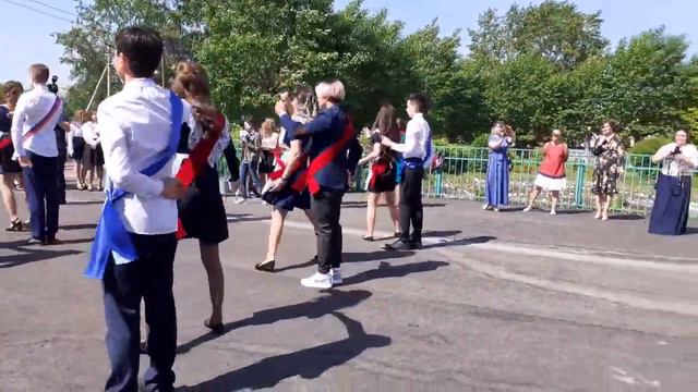 последний звонок 2021 смотреть онлайн