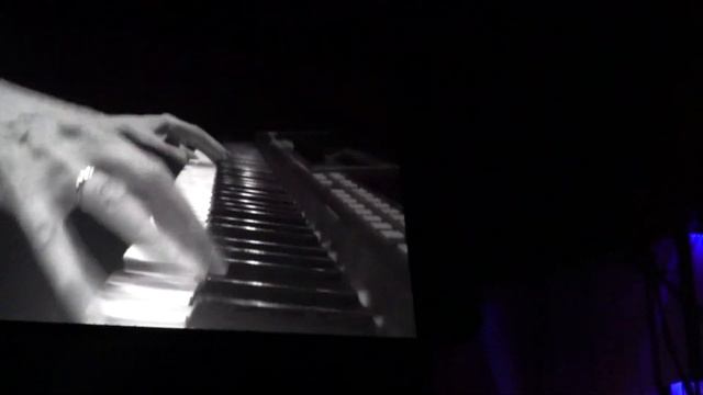 Eric Clapton - Crossroads - Sportpaleis, Antwerpen - 12/06/2022 смотреть онлайн