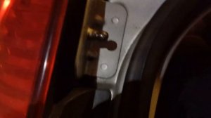 Замена газових амортизаторов крышки багажника Ford Fusion