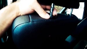 УАЗ ПАТРИОТ 2017: Как снять задний подголовник и правильно разложить заднее сиденье?