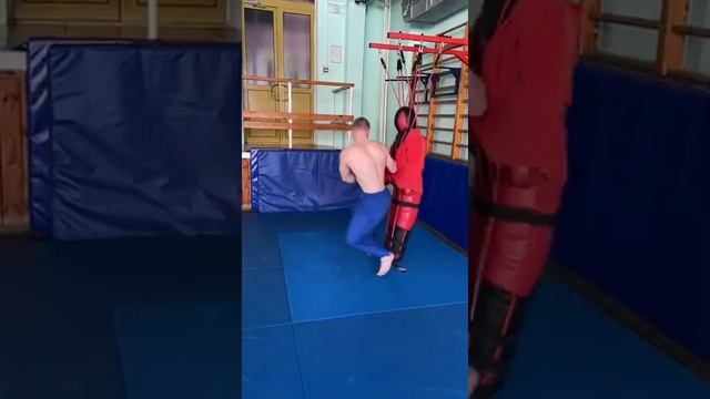 Передняя подножка - отработка с тренажером БОЕЦ (Митрофан) от ТСЕ смотреть онлайн