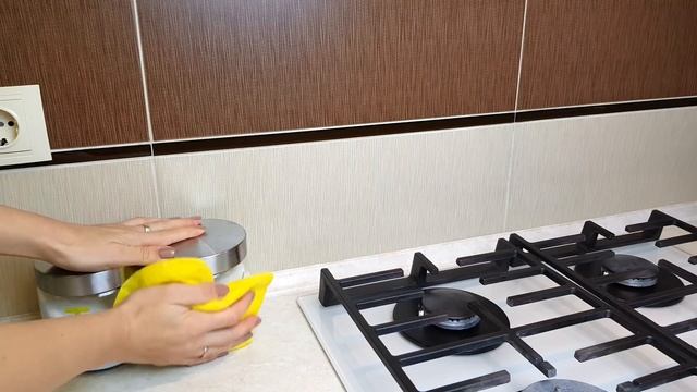 10 ПРИЕМОВ и привычек для удержания ПОРЯДКА НА КУХНЕ всегда. ✅ Чистый дом без бесконечной уборки! смотреть онлайн