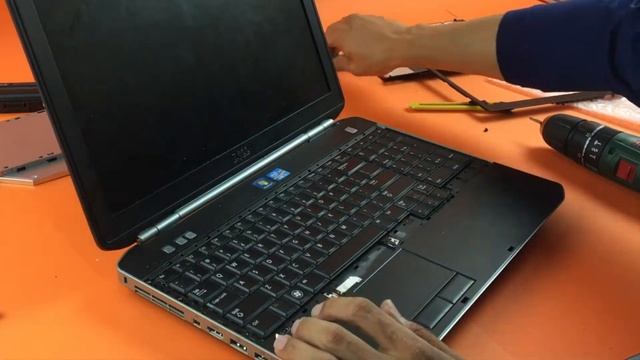 DELL Latitude E5520 Keyboard Replacement смотреть онлайн