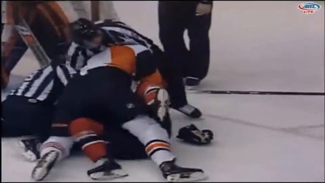 3-24-13 Oliver Lauridsen vs. Brett Hextall смотреть онлайн