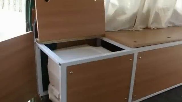 Mazda E2000 Campervan смотреть онлайн