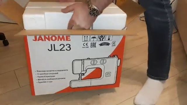 Распаковка — Швейная машина Janome JL 23 смотреть онлайн