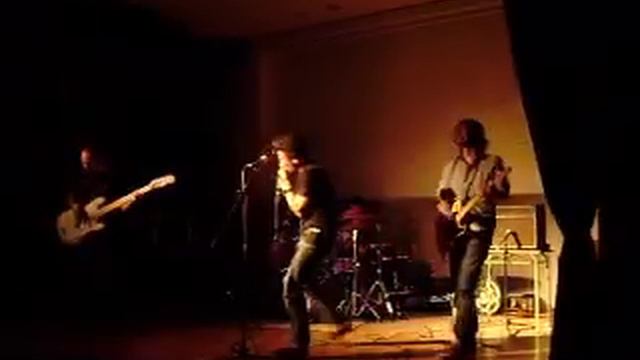 EL FANTASMA DE CANTERVILLE - 04 - 33 TOCANDO ROCK ARGENTO LIVE FERRER I GUARDIA 20 ANIVERSARI смотреть онлайн