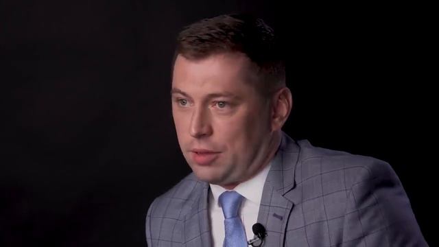 АДВОКАТ. Почему у судей такие дурацкие мантии? смотреть онлайн