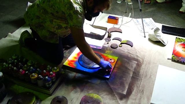 ЯЛТА 2018. РИСУНОК БАЛЛОНЧИКАМИ НА НАБЕРЕЖНОЙ. смотреть онлайн