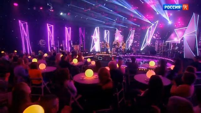 Happy! смотреть онлайн