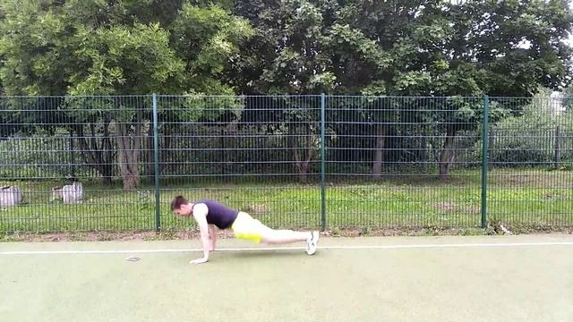 Упор присев, упор лежа, упор присев, выпрыгивание вверх с хлопком над головой смотреть онлайн