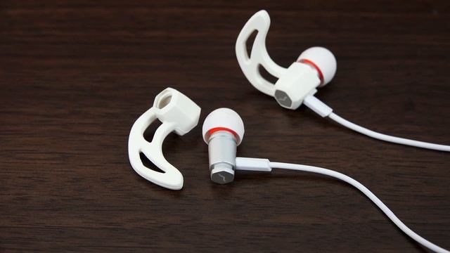 V-Moda Forza Metallo Wireless In-Ear Headphones Review смотреть онлайн