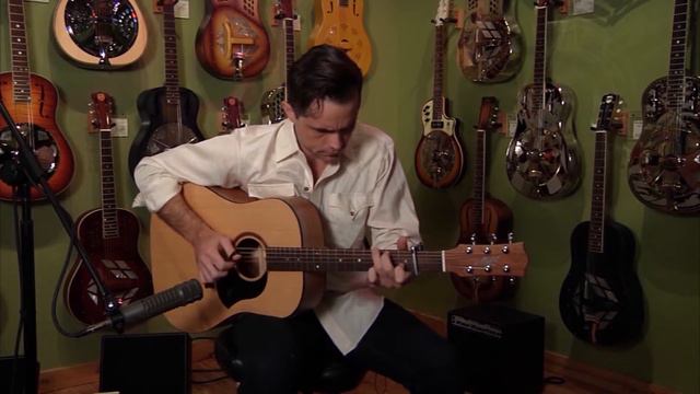 Jonathan Brown plays our Maton S60 смотреть онлайн