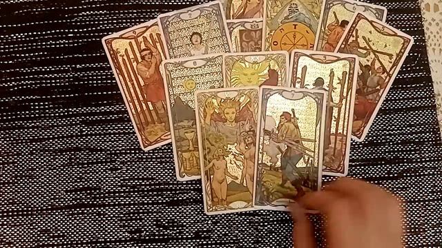 Как ему без вас? Тоскует ли? смотреть онлайн