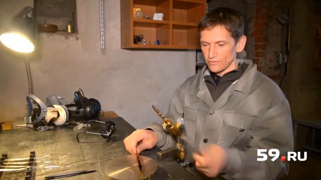 Стеклянная сказка из подвала смотреть онлайн