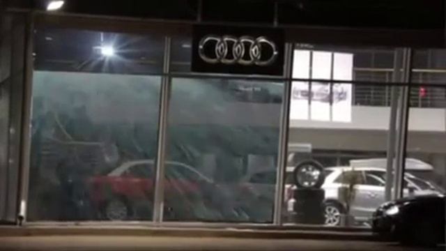 Видеовитрина автосалона AUDI смотреть онлайн