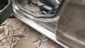 пежо 308,замена порогов и ремонт усилителей. подписывайся если понравилось.