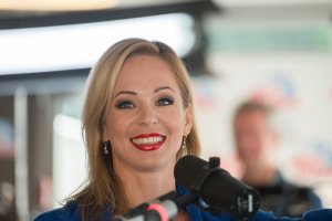 Актриса Ирина Медведева - Оставайся, мальчик, с нами (#LIVE Авторадио )