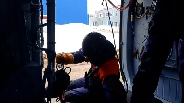 ПРИРОДНЫЙ ПОЖАР | ВОЗДУШНЫЙ ДЕСАНТ смотреть онлайн