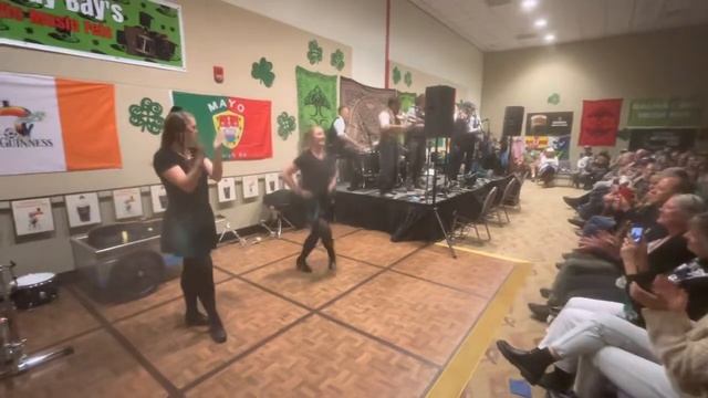 The Shannon Sisters Irish Dance w/@ComingUp3s смотреть онлайн