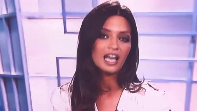 sara carbonero смотреть онлайн
