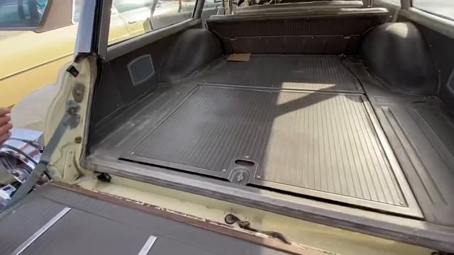 The 1964 Ford Galaxie Station Wagon Is Proof That Old Cars Have FAR More Style Than New! смотреть онлайн