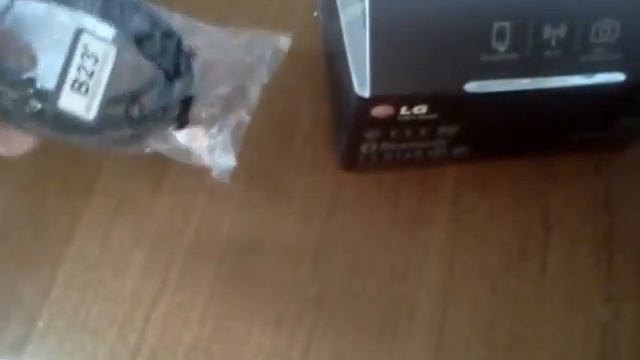 Обзор коробки LG GT540 Optimus смотреть онлайн