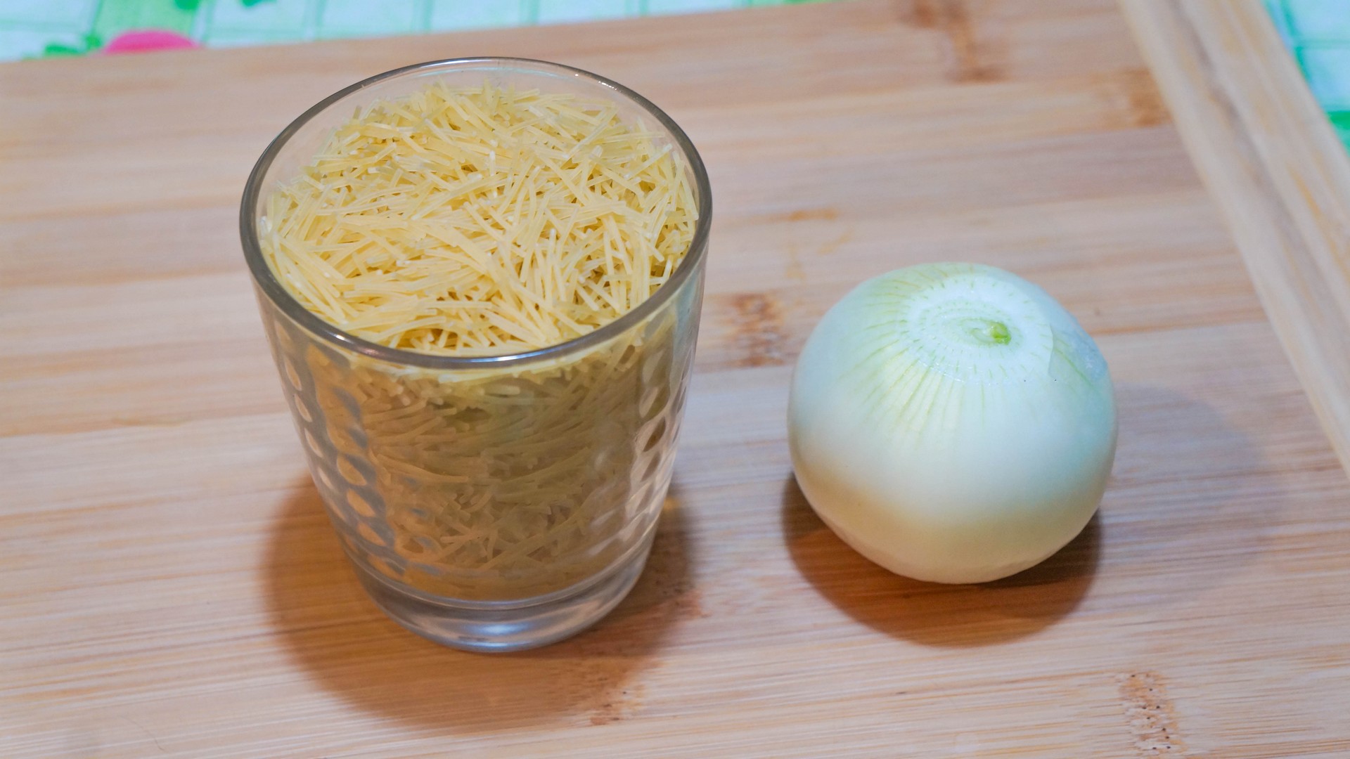 Беру стакан вермишели и одну луковицу! Мой "спасительный" рецепт, когда заканчиваются продукты. смотреть онлайн