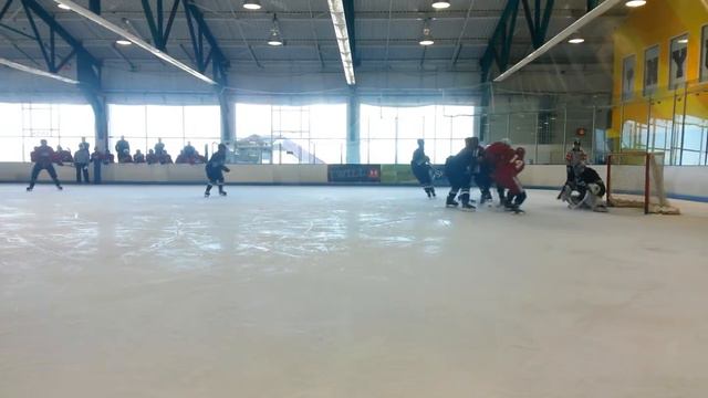 Madison Packer Takes a Shove, Takes Defender's Stick смотреть онлайн