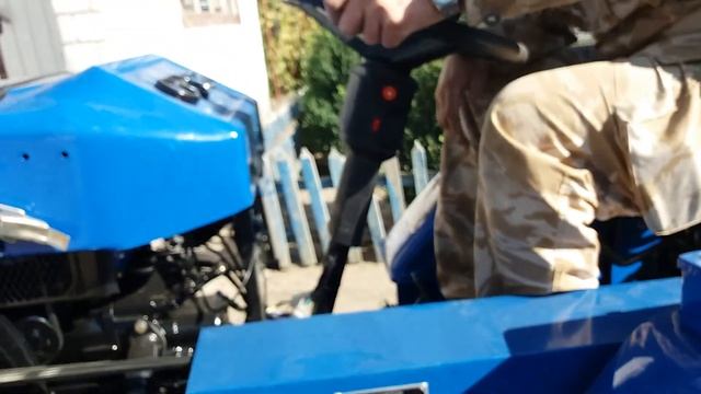 Трактор в поле дыр-дыр-дыр... смотреть онлайн