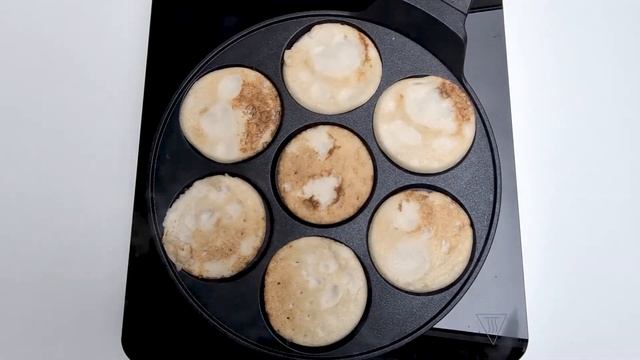 Простой и вкусный завтрак из блинчиков из рисовой муки в тайском стиле смотреть онлайн