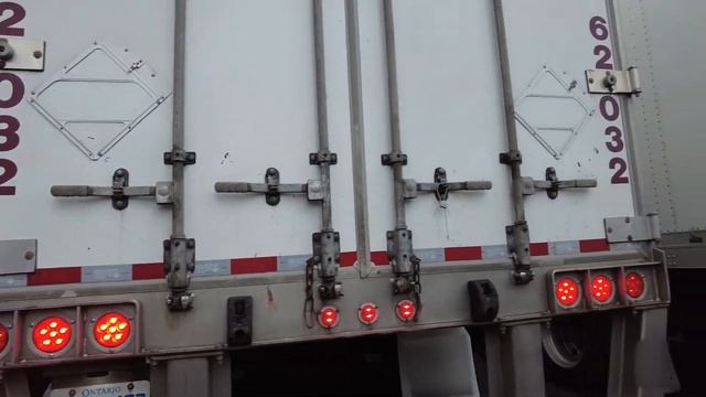 Еду в Торонто и потом назад в Монктон. Будни дяльнобоя по Канаде. Всё ещё сентябрь 2021 смотреть онлайн