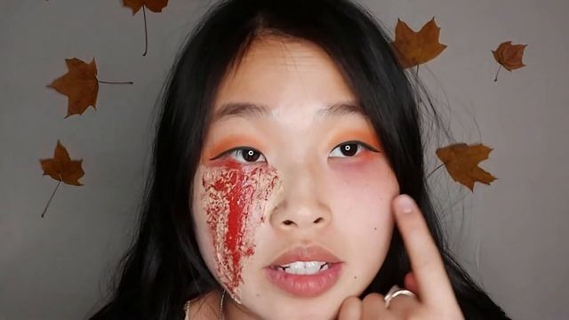 СОЗДАЮ АТМОСФЕРУ ХЕЛЛОУИН ? МАКИЯЖ / ГРИМ ЗОМБИ?ГОТОВЛЮ HALLOWEEN ЗАКУСКИ (сосиски - мумии) ? смотреть онлайн